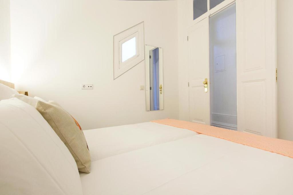 Pretty Clerigos 132 Apartment Porto Bagian luar foto