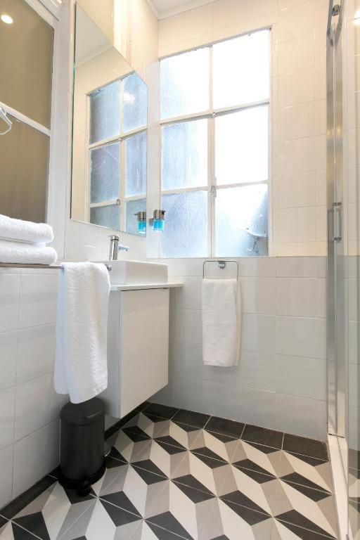 Pretty Clerigos 132 Apartment Porto Bagian luar foto
