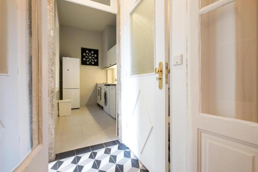 Pretty Clerigos 132 Apartment Porto Bagian luar foto